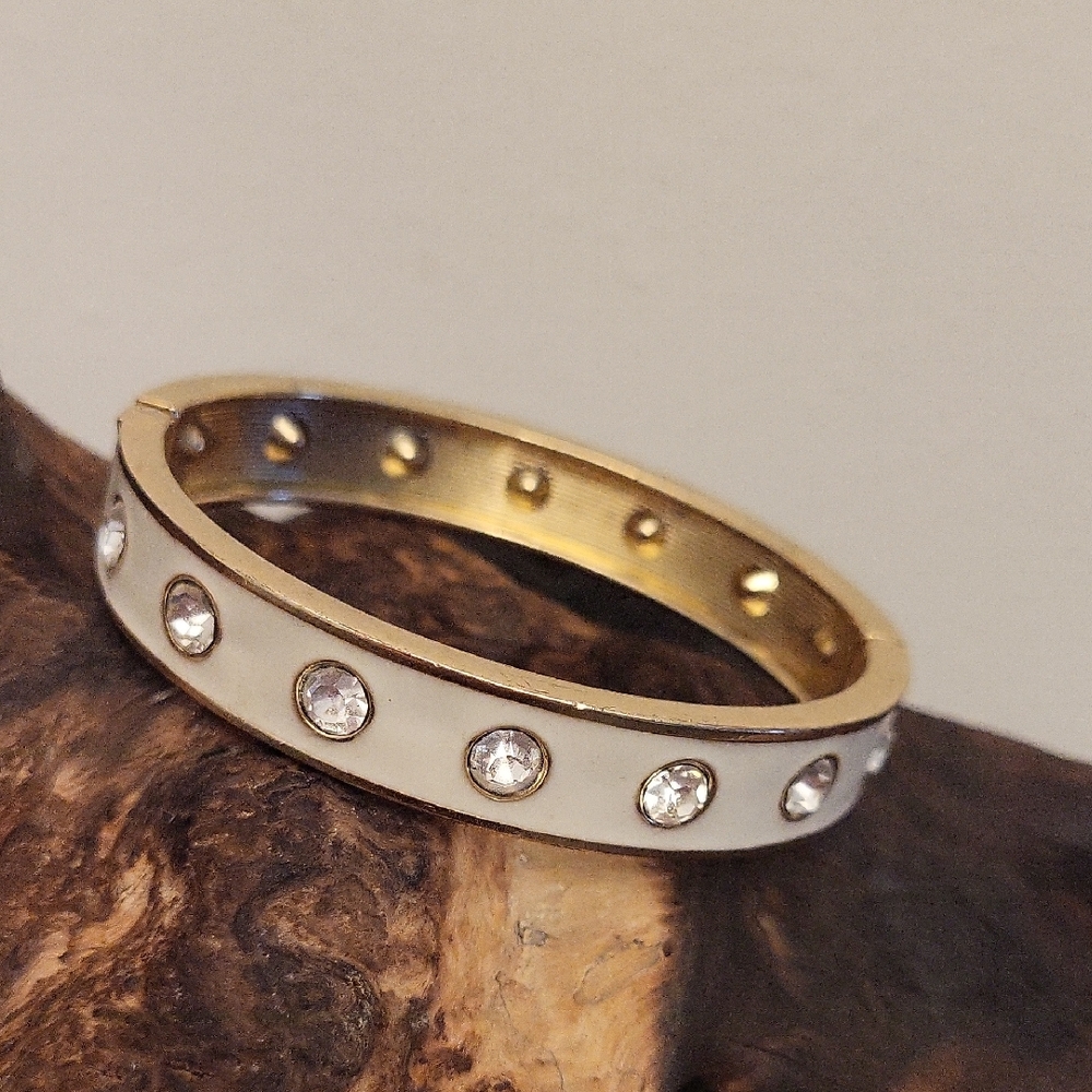 Oval Rhinestone Hinge Bangle Bracelet